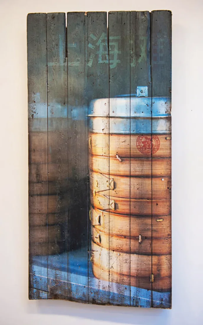 Ausstellung Shanghai Straßenküchen, Druck auf Holz, Direktdruck Hamburg (Foto 1)