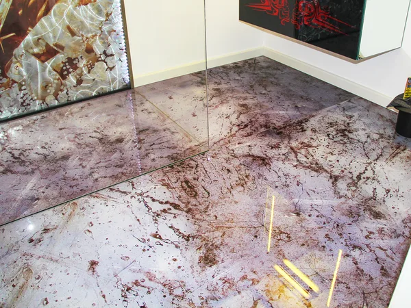 Bedruckter Glasboden (Glasdruck) im Showroom – Oberflächengestaltung per Digitaldruck, Hamburg
